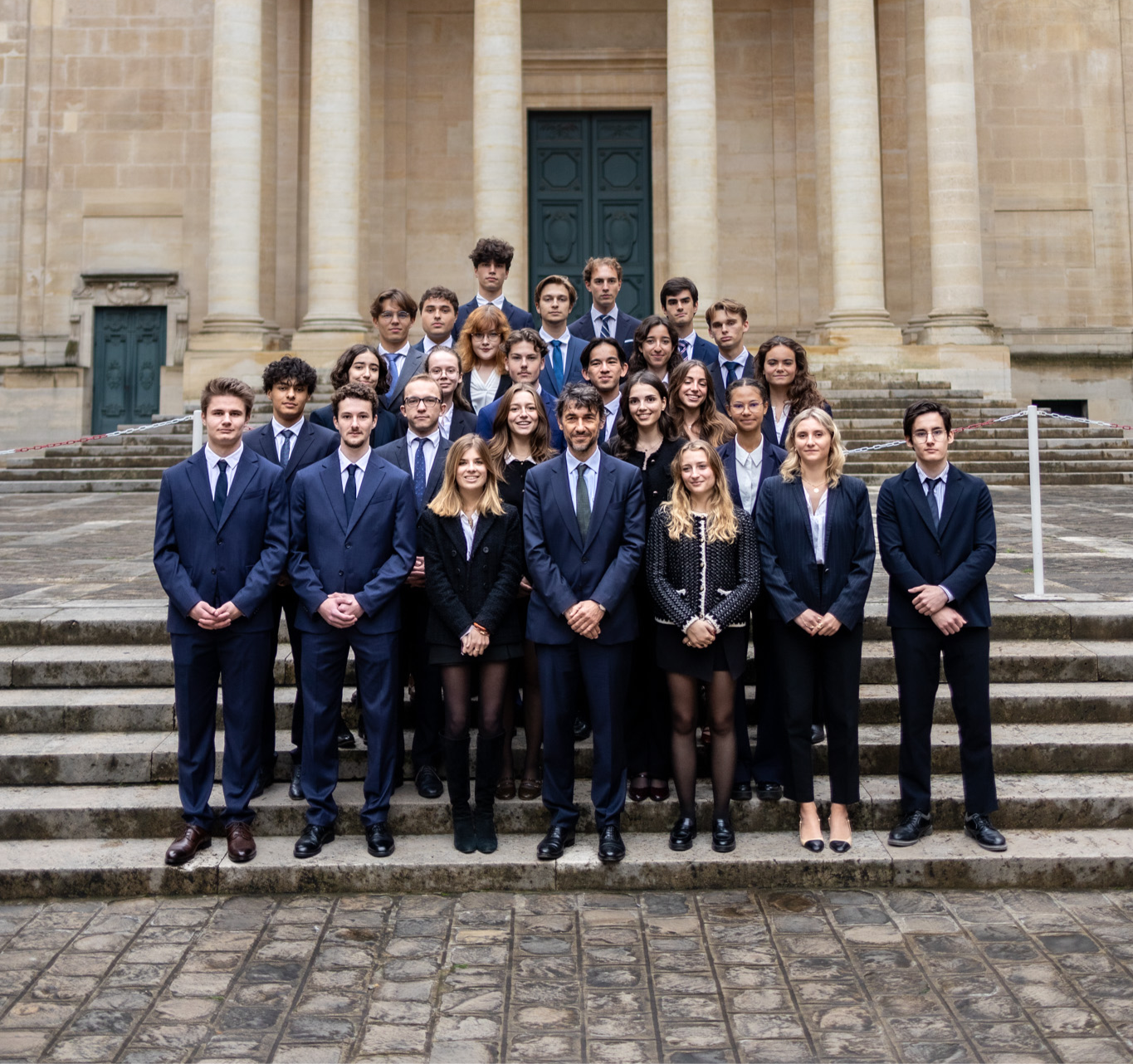 Photo de la 38e promotion du MDAE (2024-2027)
