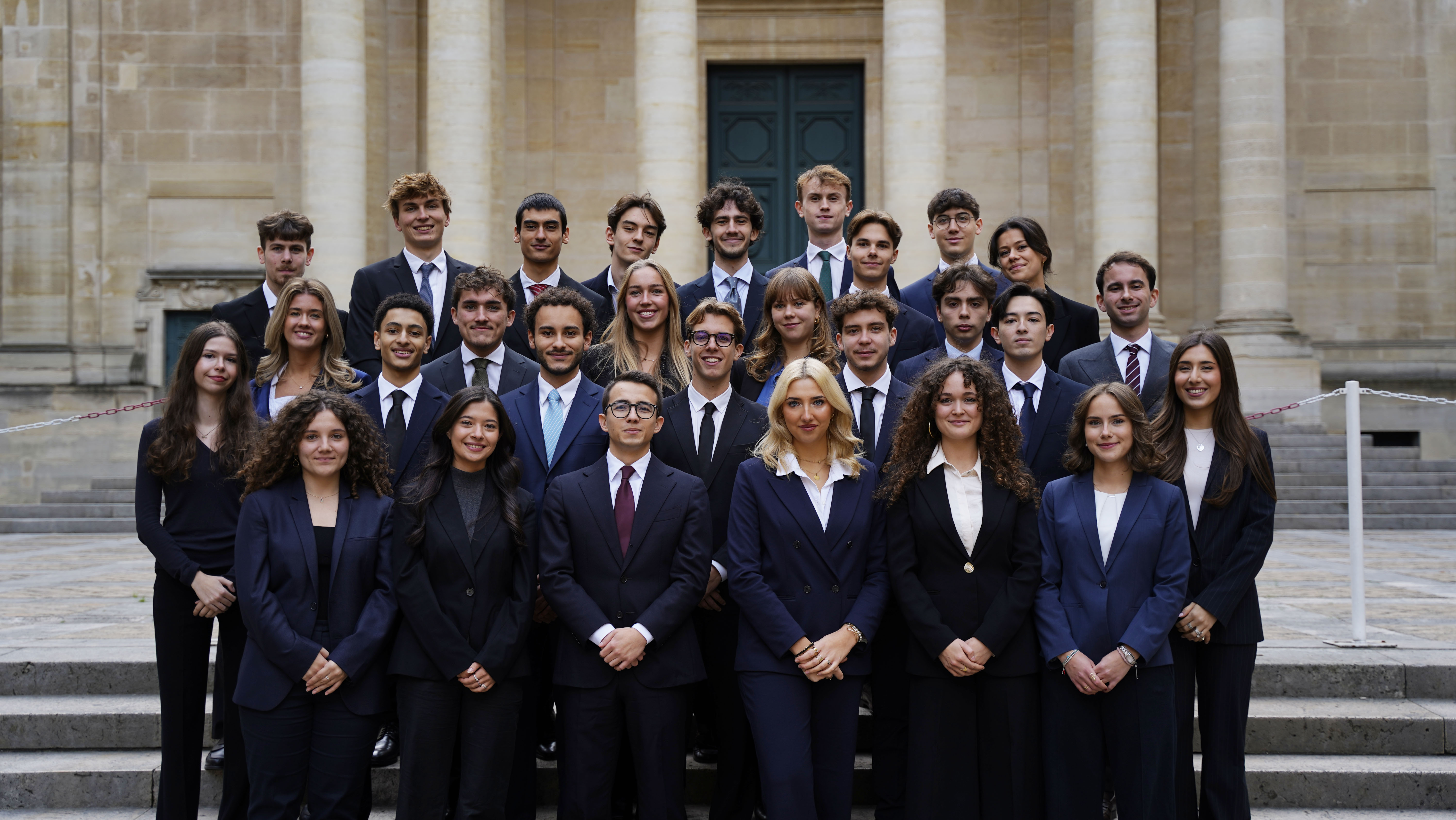 Photo de la 39e promotion du MDAE (2025-2028)